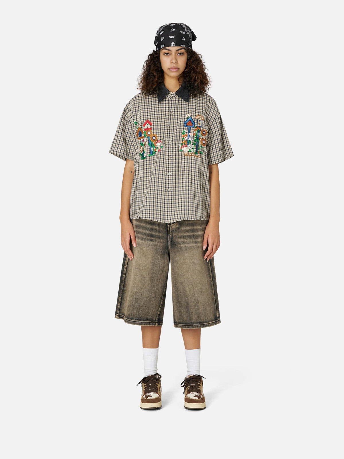 Plaid Embroidery Short Sleeve Shirt Black - Aelfric Eden
