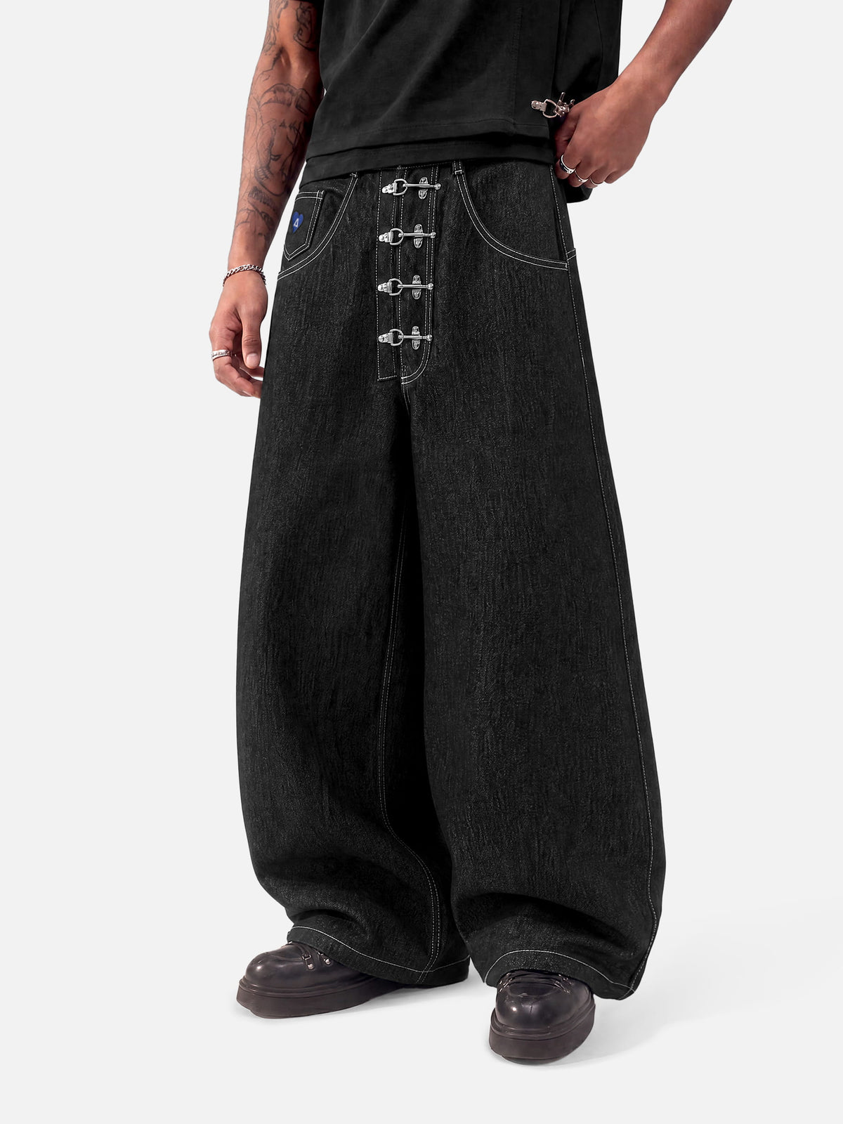 Metal Button Raw Baggy Barrel Jeans Black - Aelfric Eden