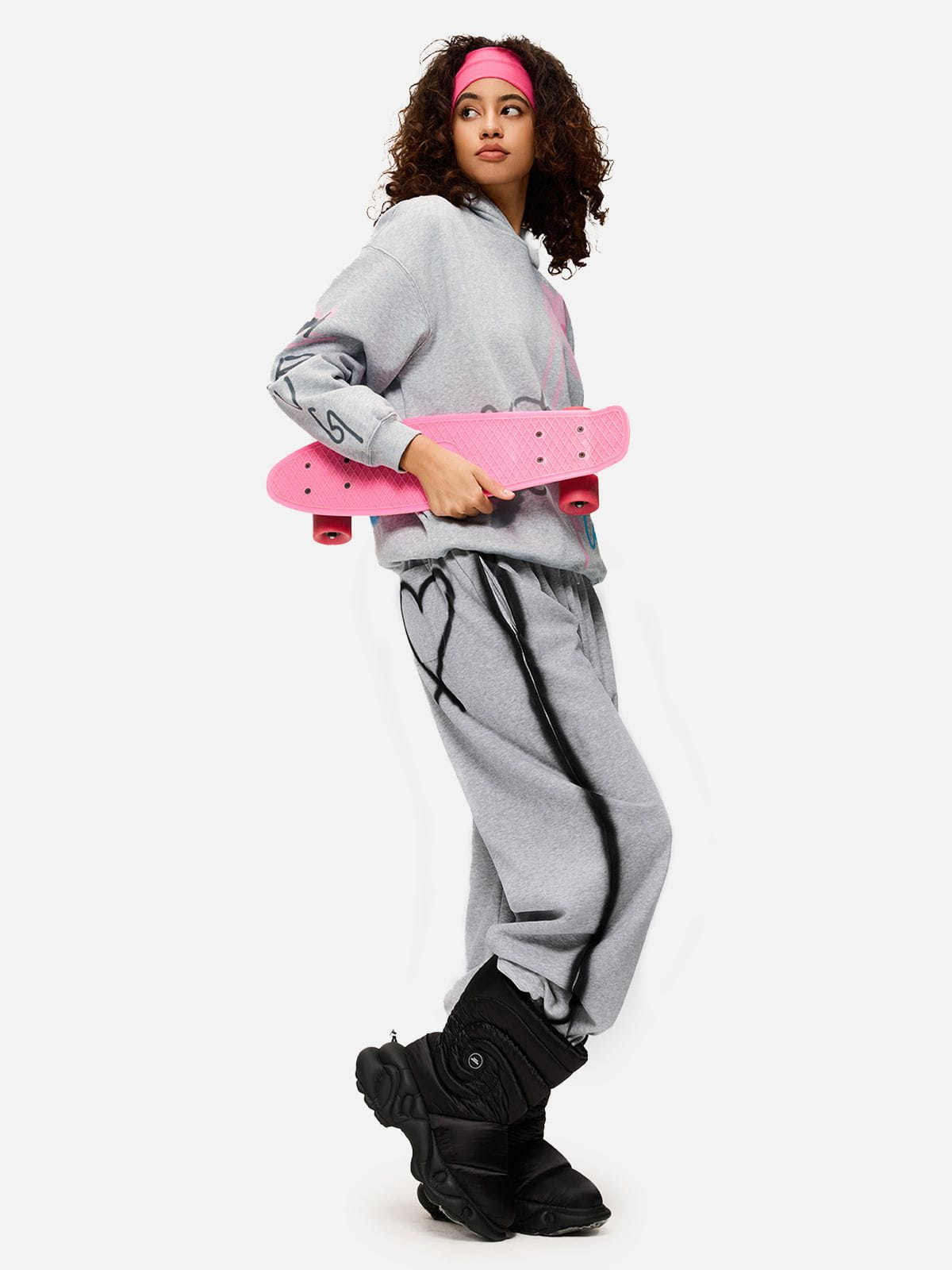 Graffiti Heart Sweatpants Grey - Aelfric Eden
