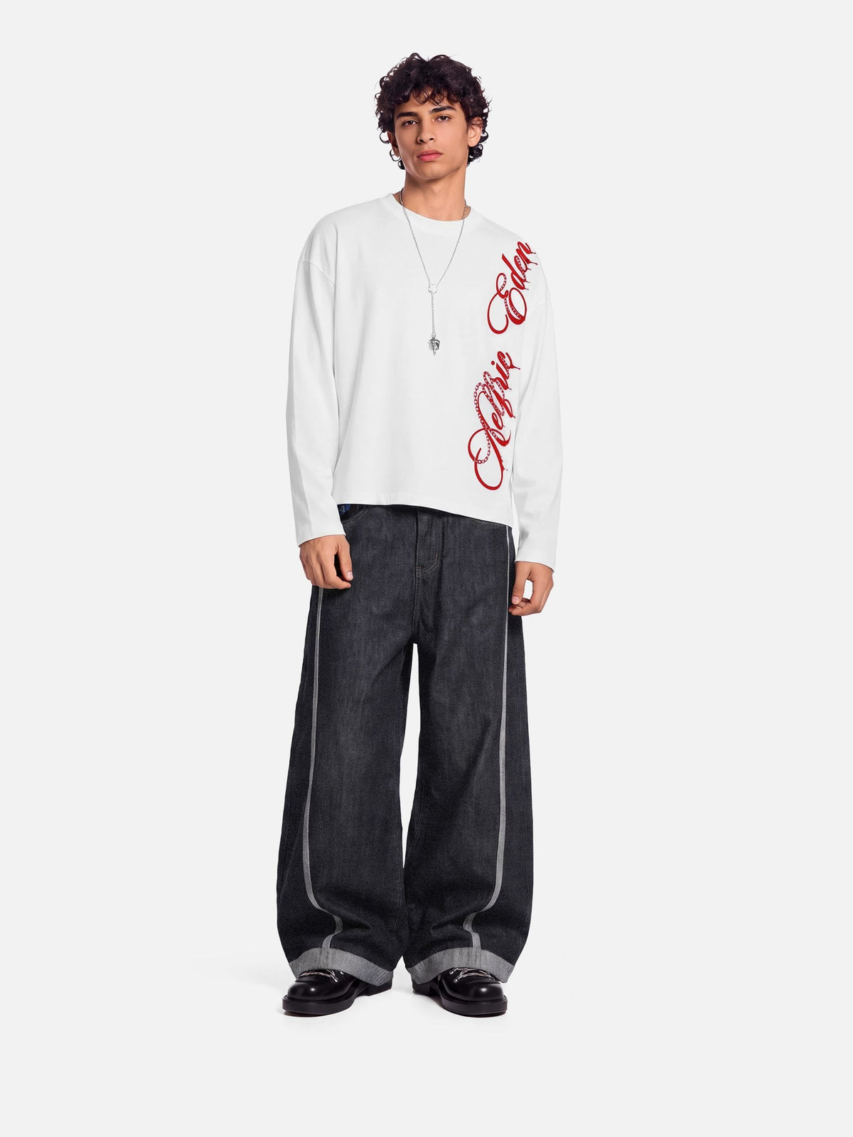 Boxy Script Long Sleeve Tee White - Aelfric Eden